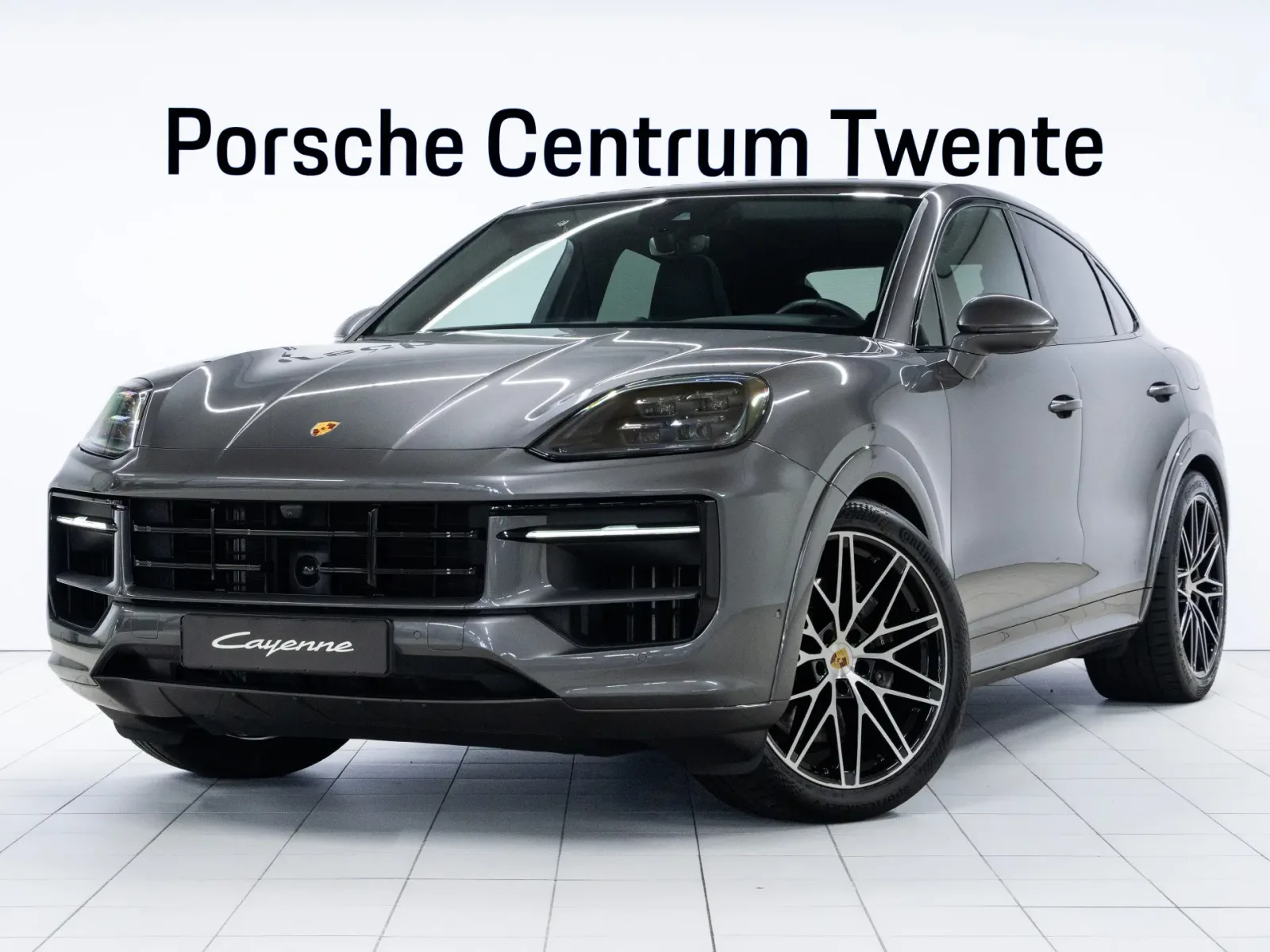 Porsche Cayenne (2023) — foto 1