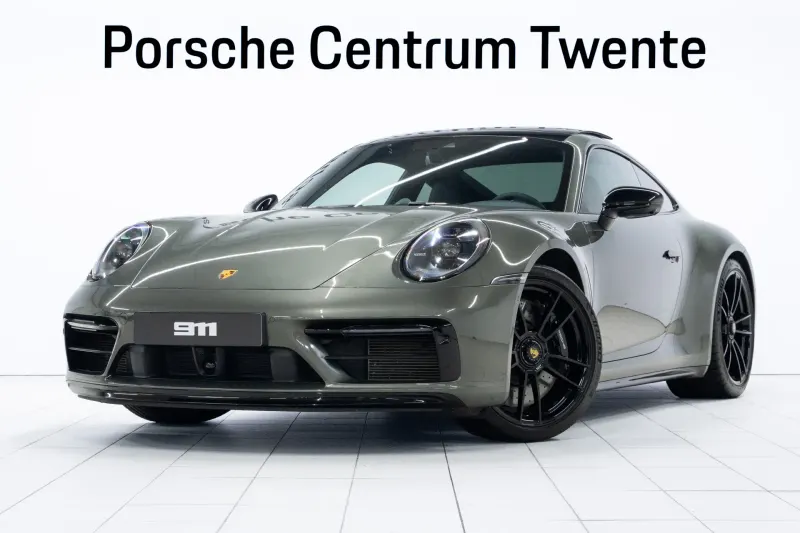 Porsche 911 (2023)