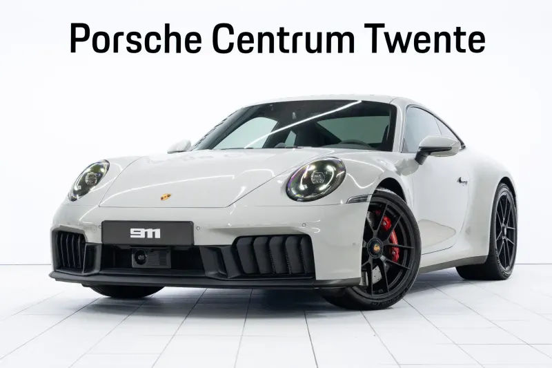 Porsche 911 (2025)