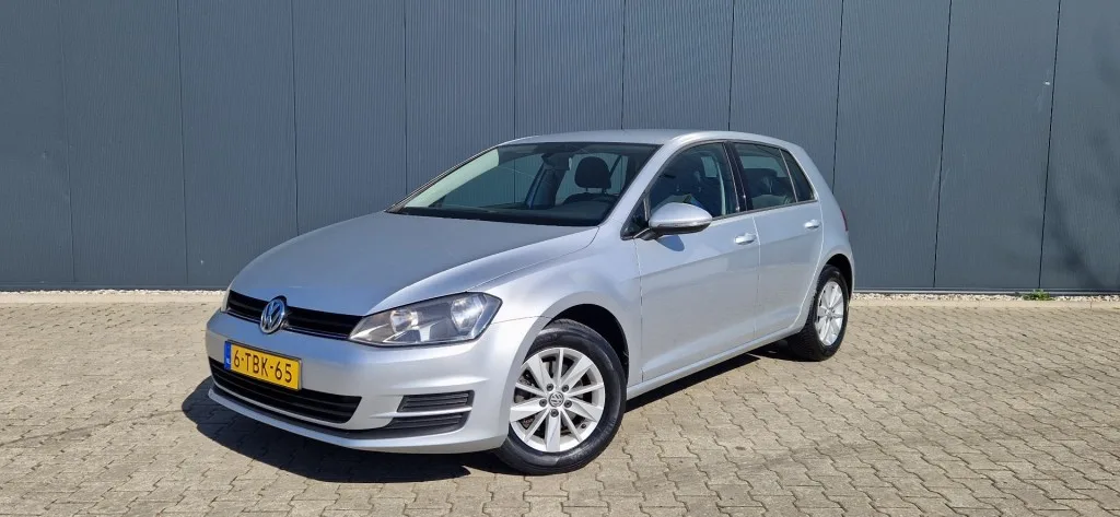 Volkswagen Golf (2014) — foto 1