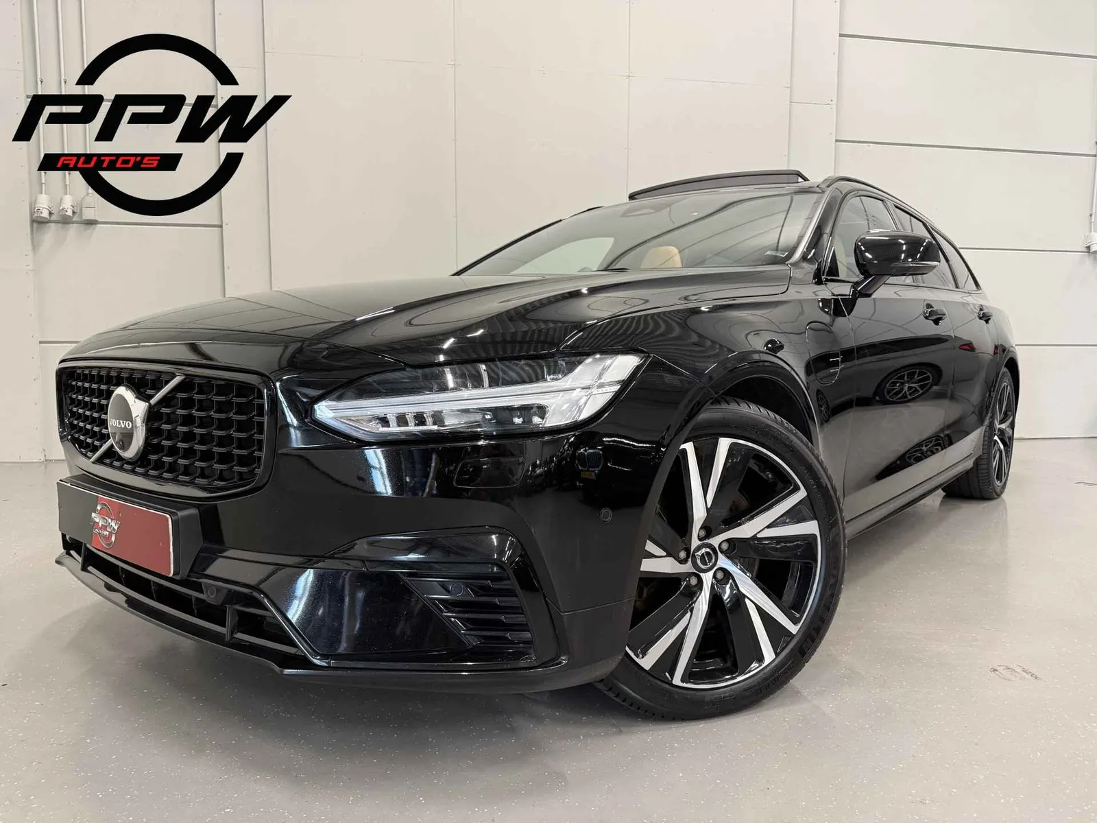 Volvo V90 (2022) — foto 1