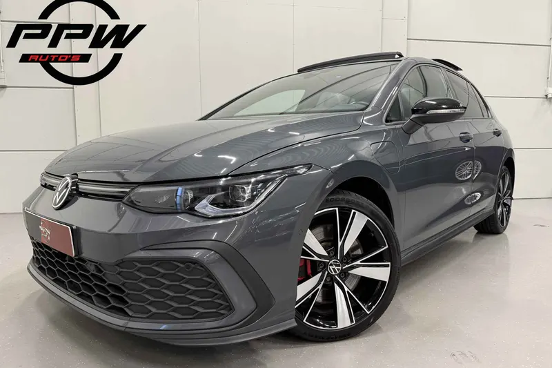 Volkswagen Golf (2022)