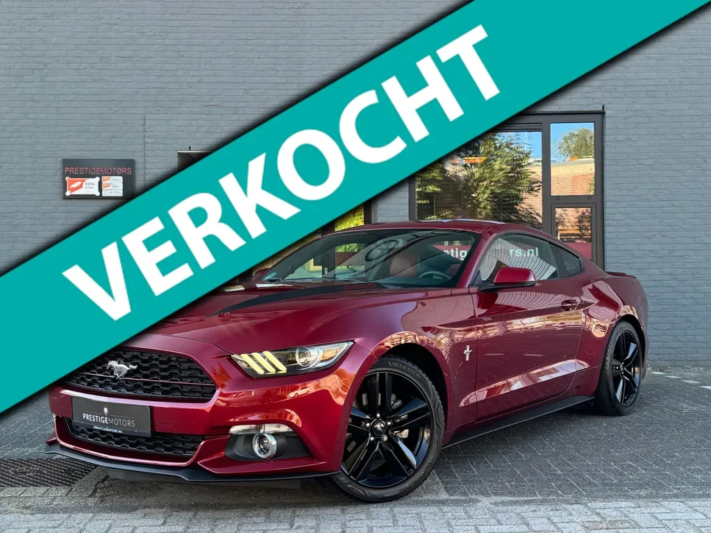 Ford Mustang (2014) — foto 1