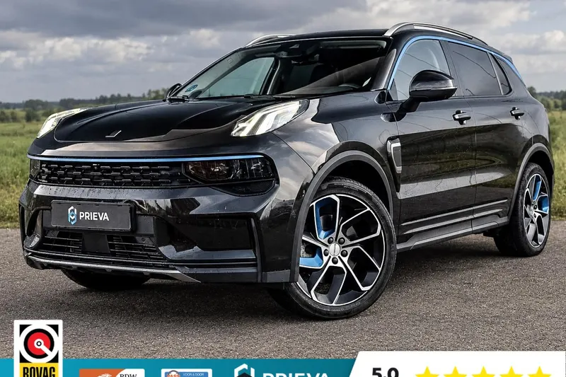 Lynk & Co 01 (2023)