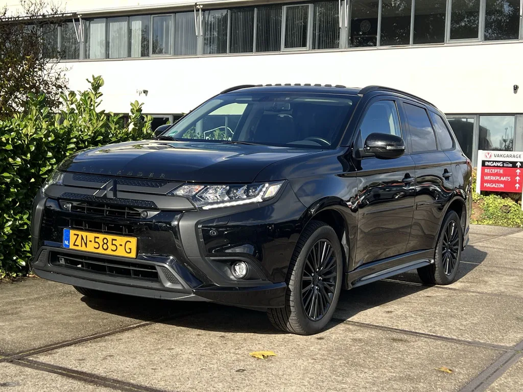 Mitsubishi Outlander (2019) — foto 1