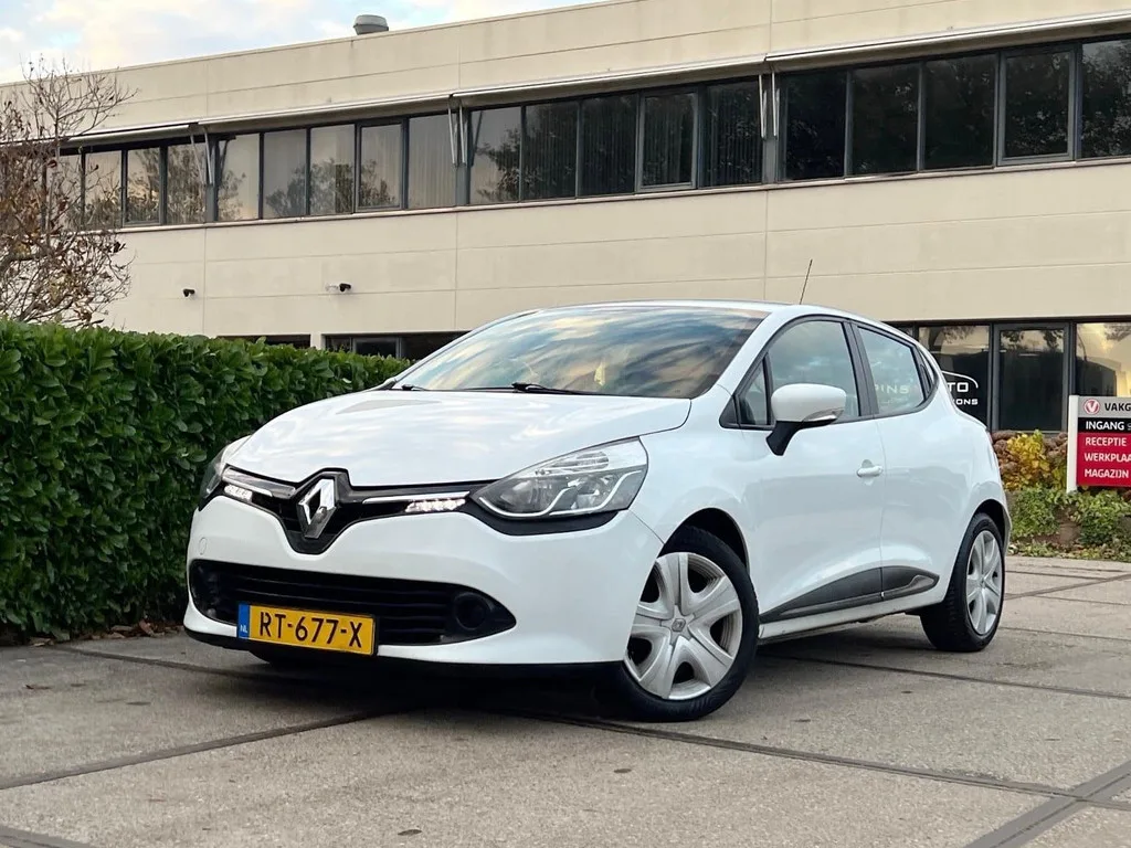 Renault Clio (2015) — foto 1