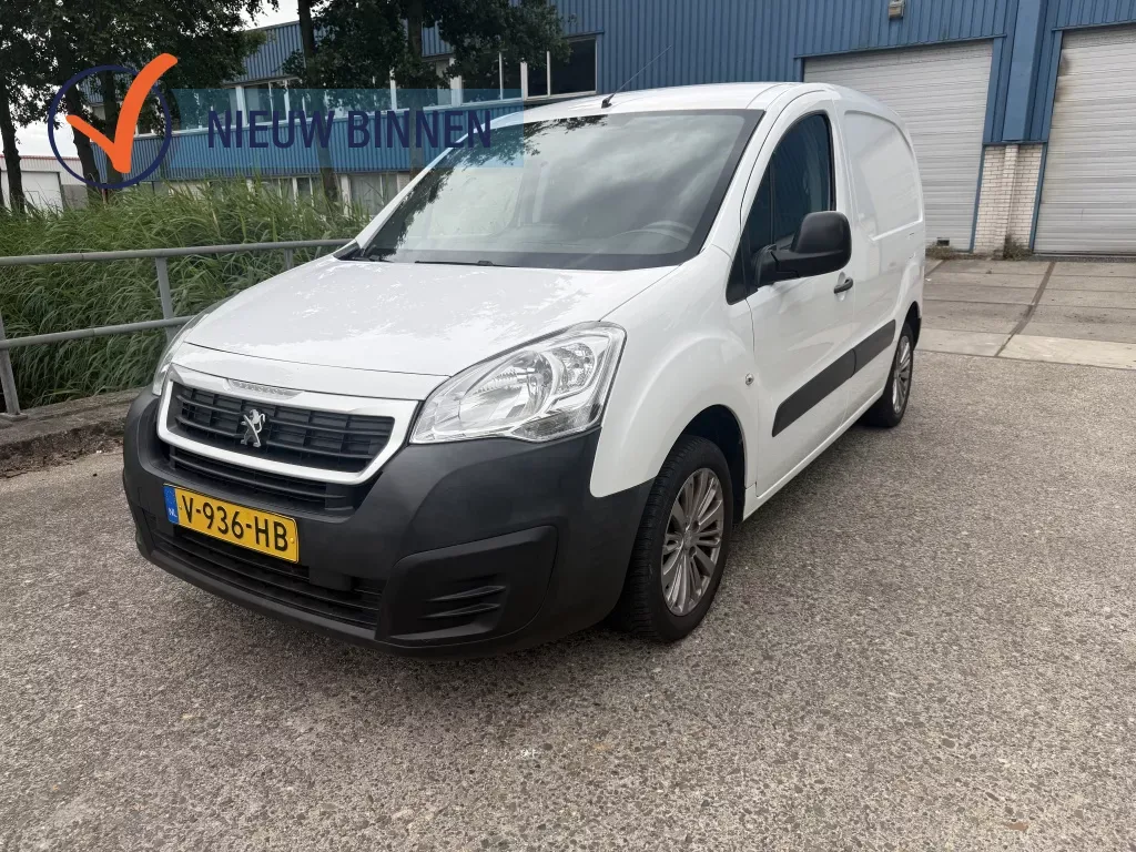 Peugeot Partner (2017) — foto 1