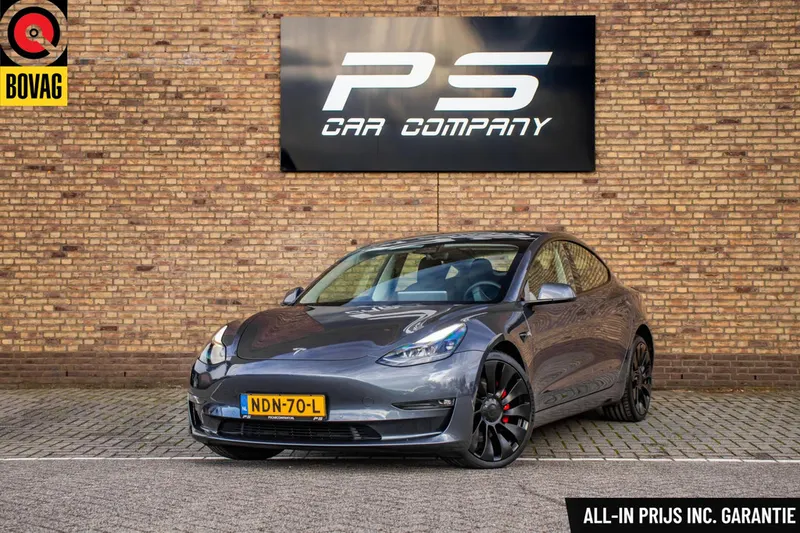 Tesla Model 3 (2021)