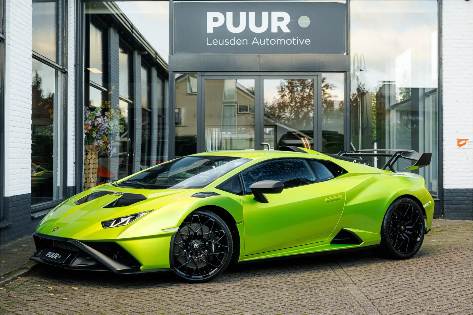 Lamborghini Huracán (2022) — foto 1