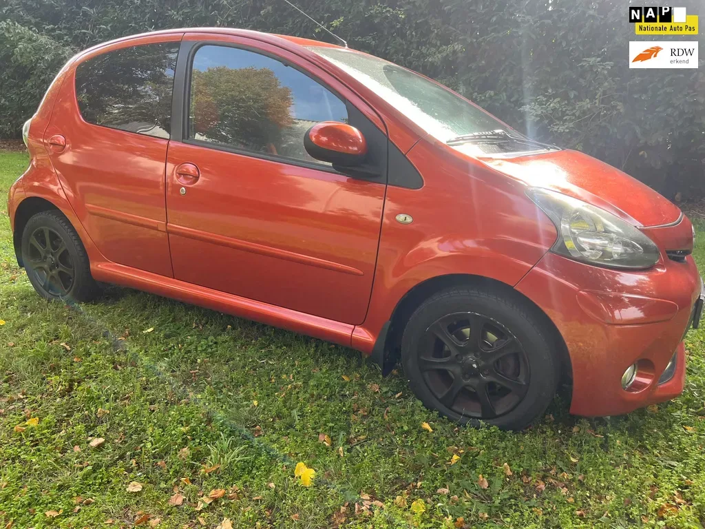 Toyota Aygo (2012) — foto 1