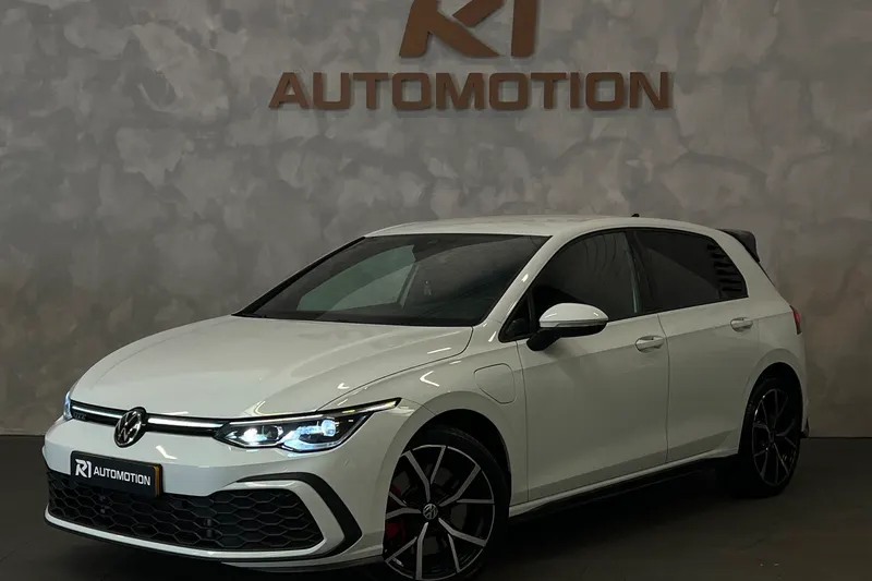 Volkswagen Golf (2021)