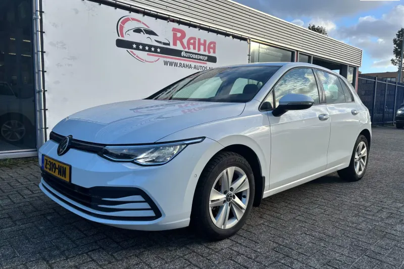 Volkswagen Golf (2022)
