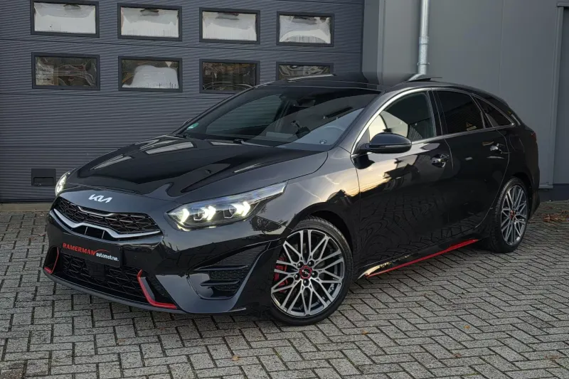 Kia ProCeed (2023)