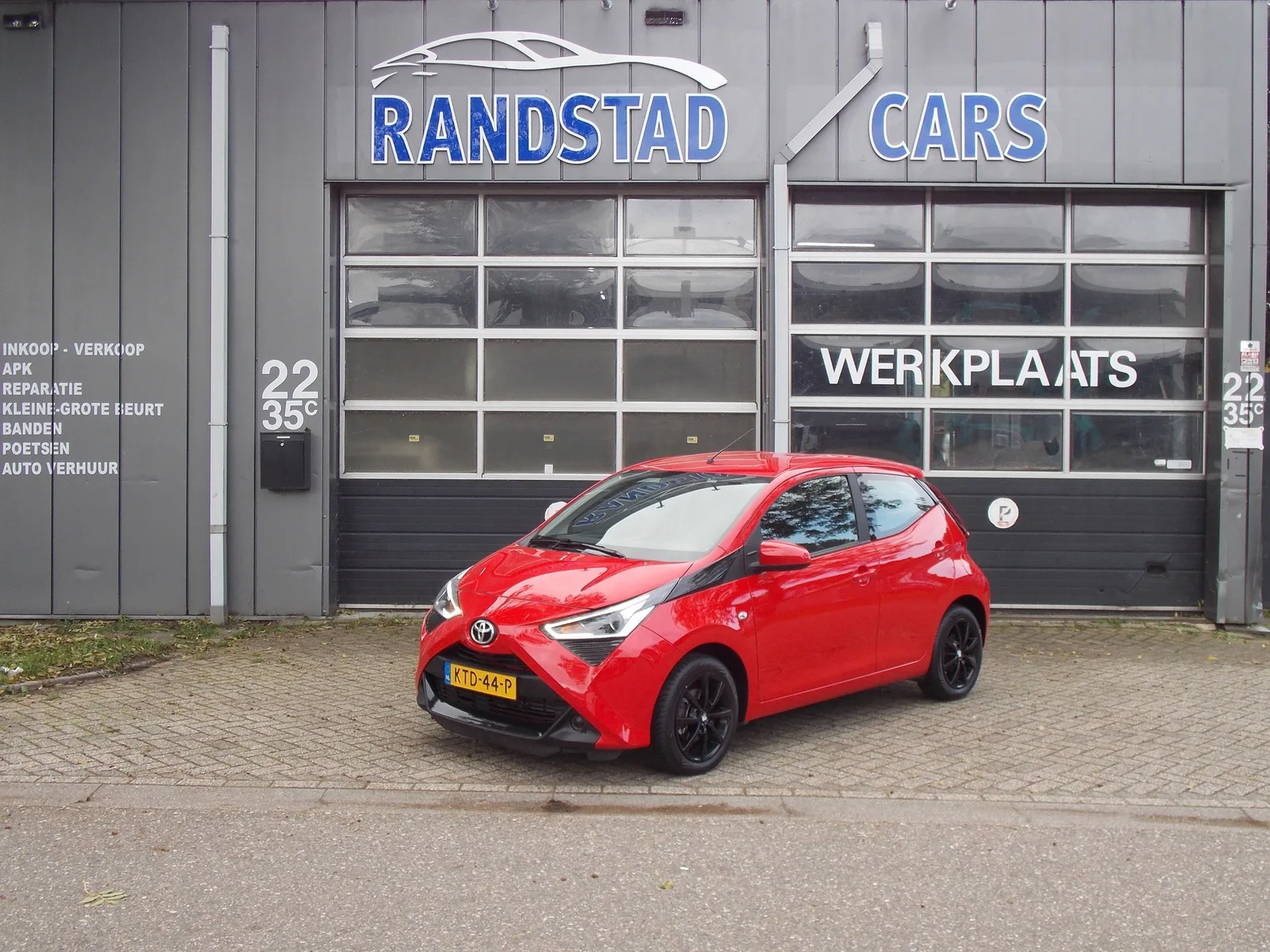 Toyota Aygo (2022) — foto 1