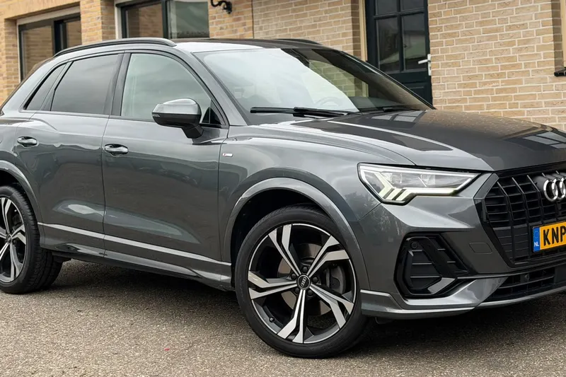 Audi Q3 (2023)