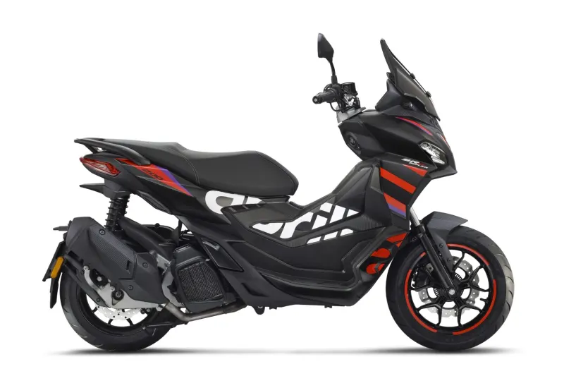 Aprilia SR GT (0)