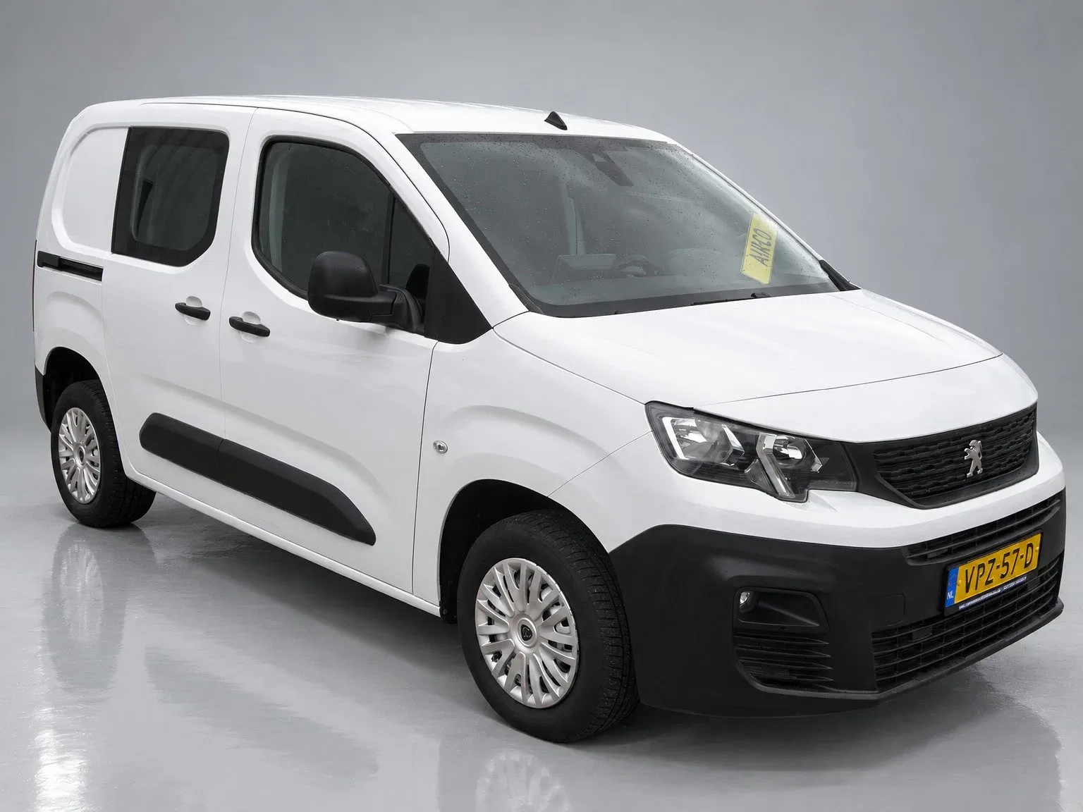 Peugeot Partner (2022) — foto 1
