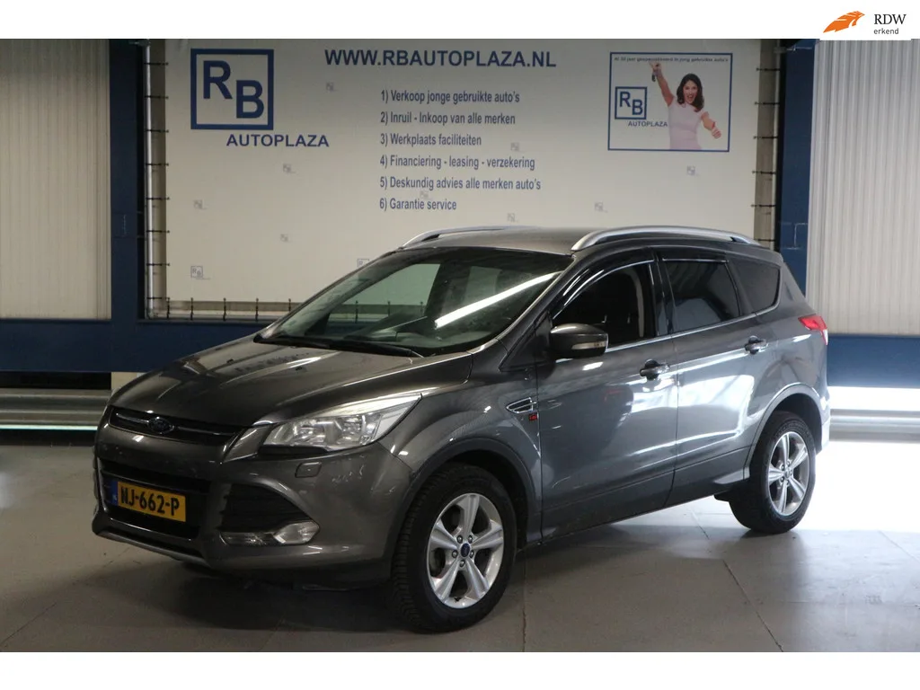 Ford Kuga (2013) — foto 1