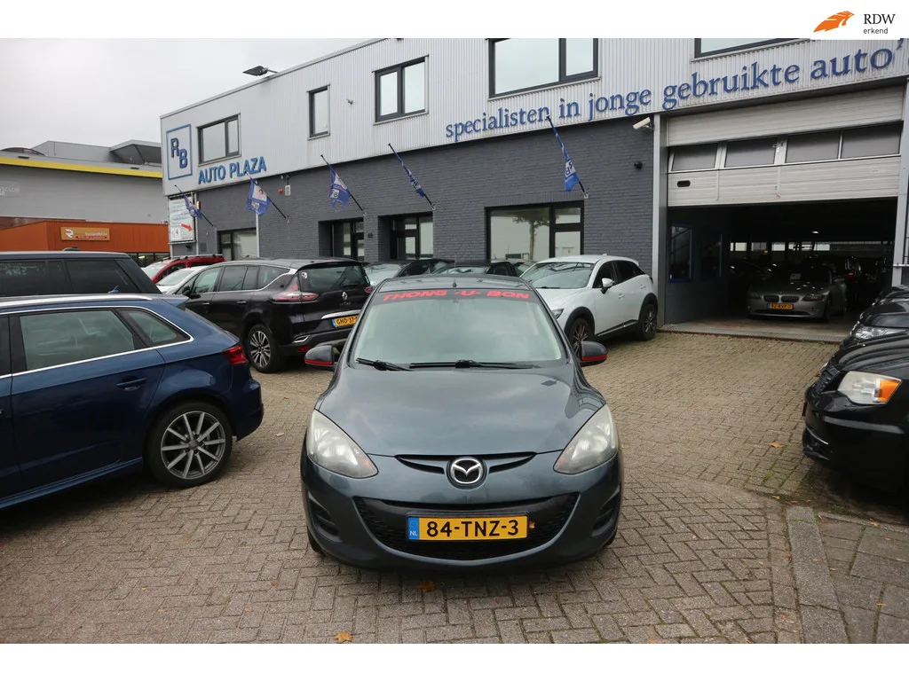 Mazda 2 (2012) — foto 1