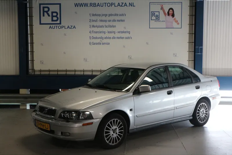 Volvo S40 (2004)