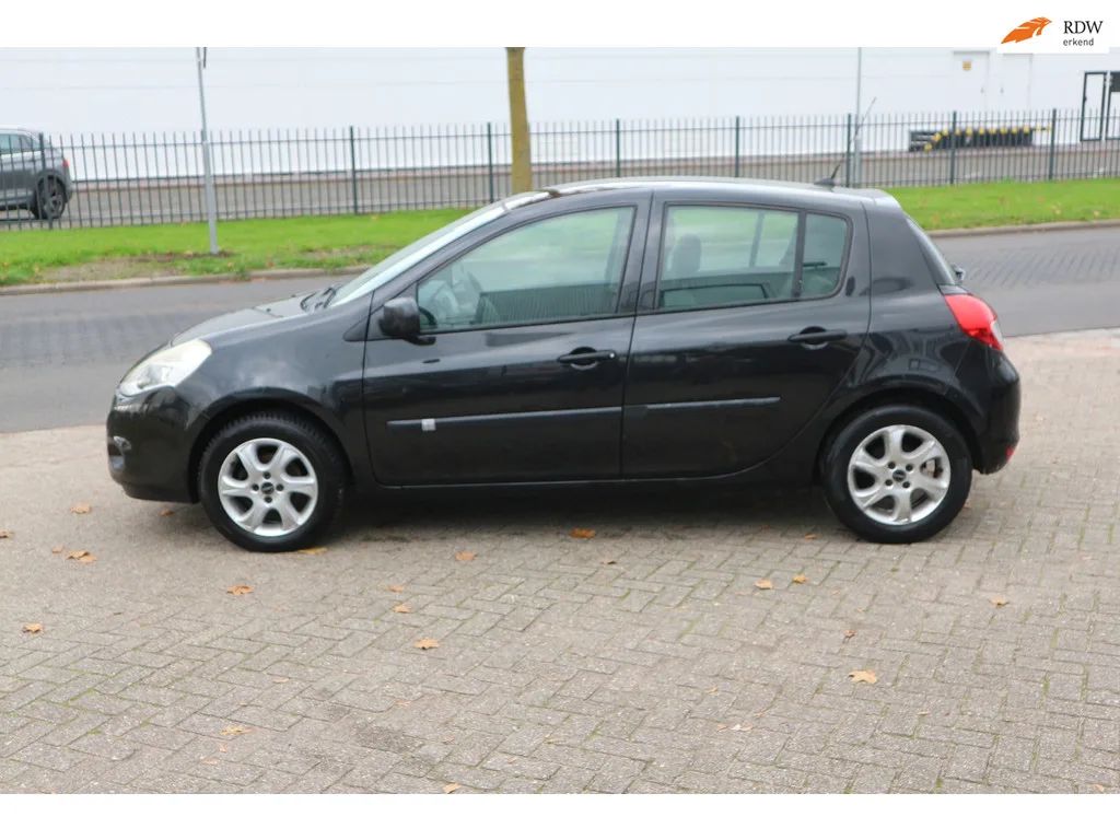 Renault Clio (2009) — foto 1