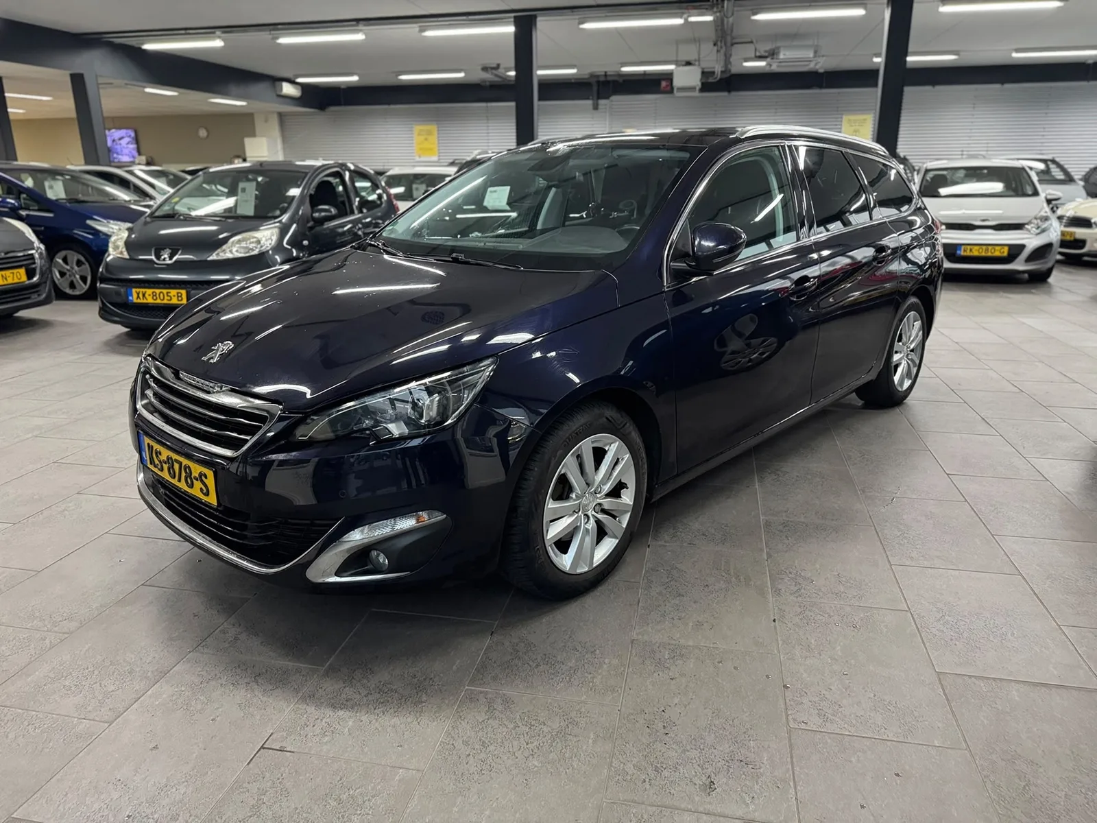 Peugeot 308 (2016) — foto 1