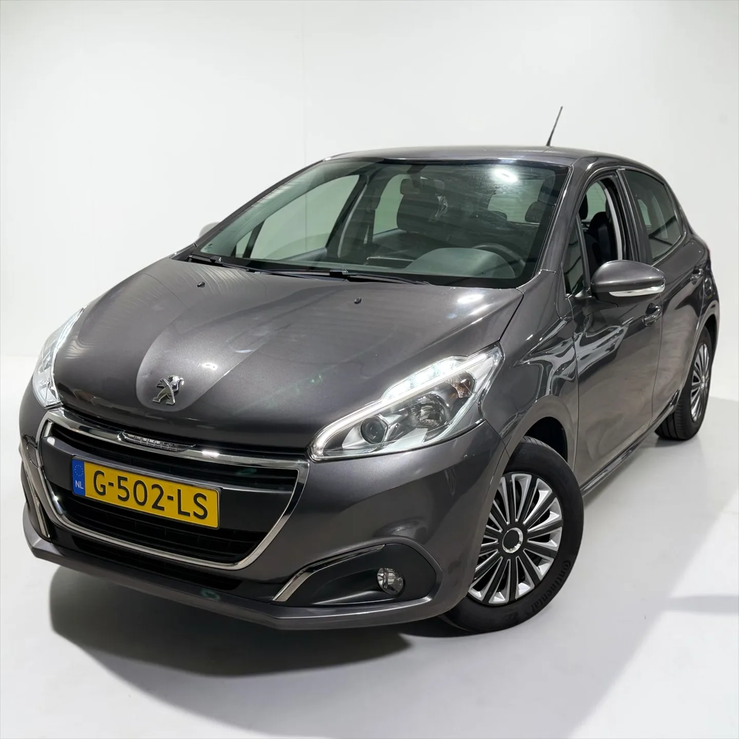 Peugeot 208 (2019) — foto 1