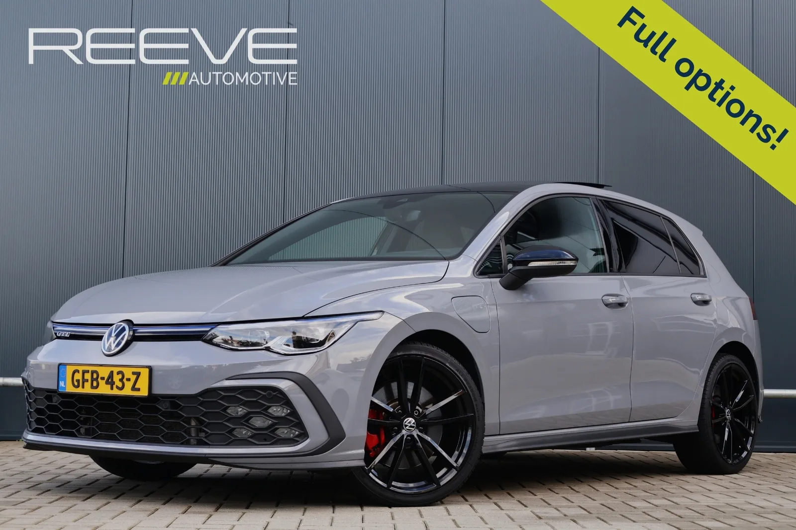 Volkswagen Golf (2021) — foto 1