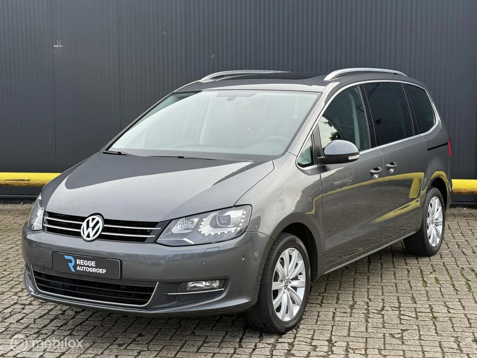 Volkswagen Sharan (2011) — foto 1