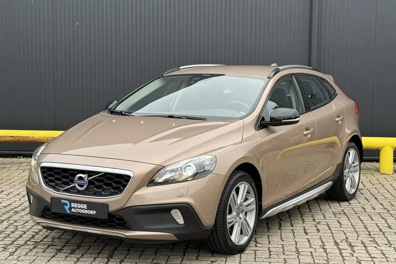 Volvo V40 Cross Country (2013)