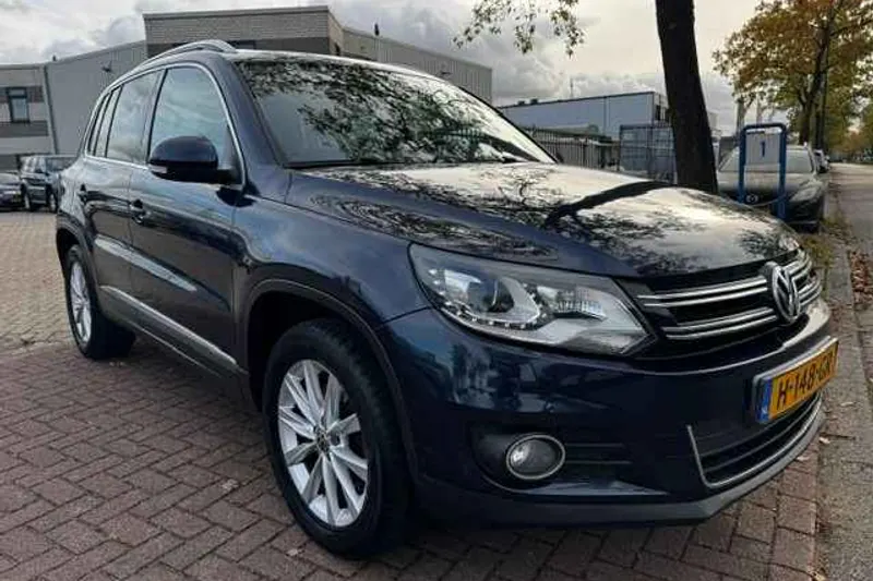Volkswagen Tiguan (2012)