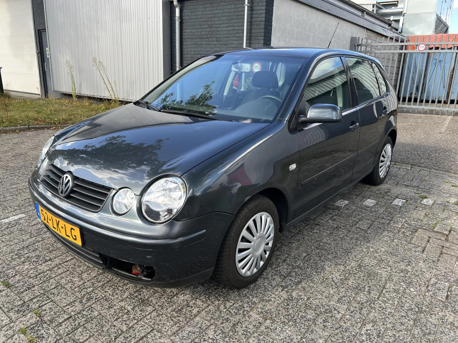 Volkswagen Polo (2003) — foto 1