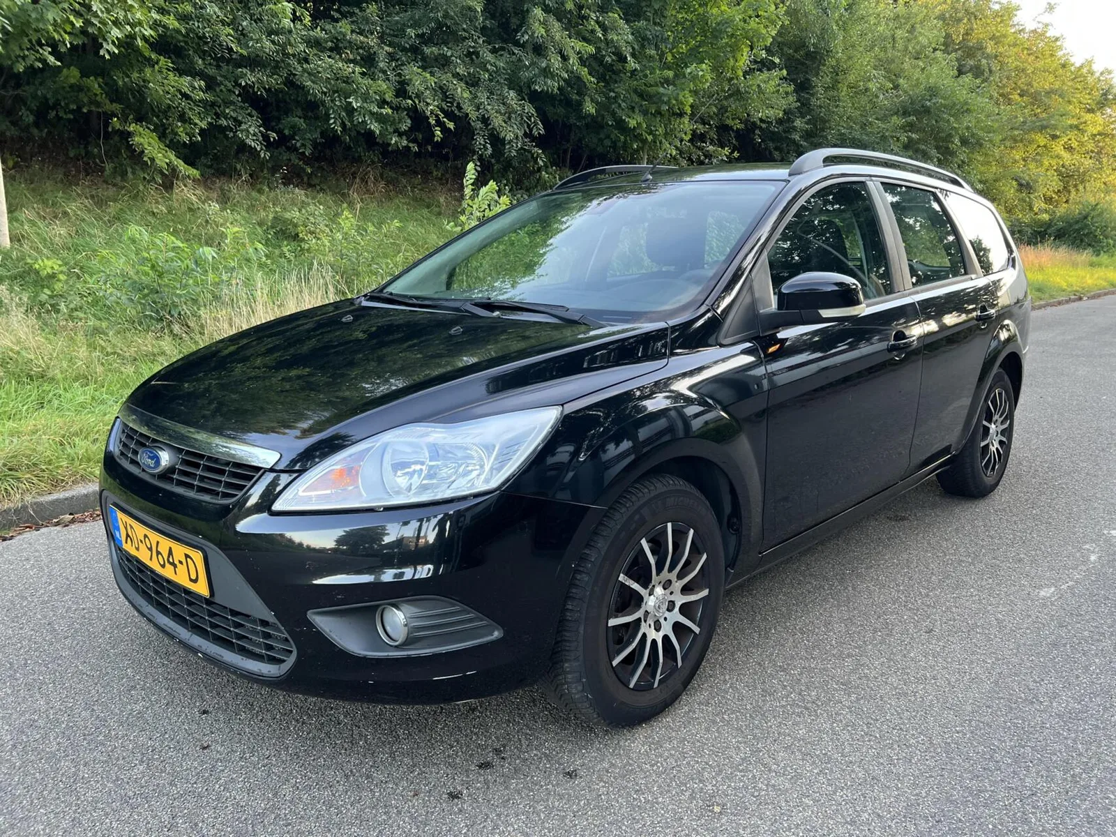 Ford Focus (2010) — foto 1