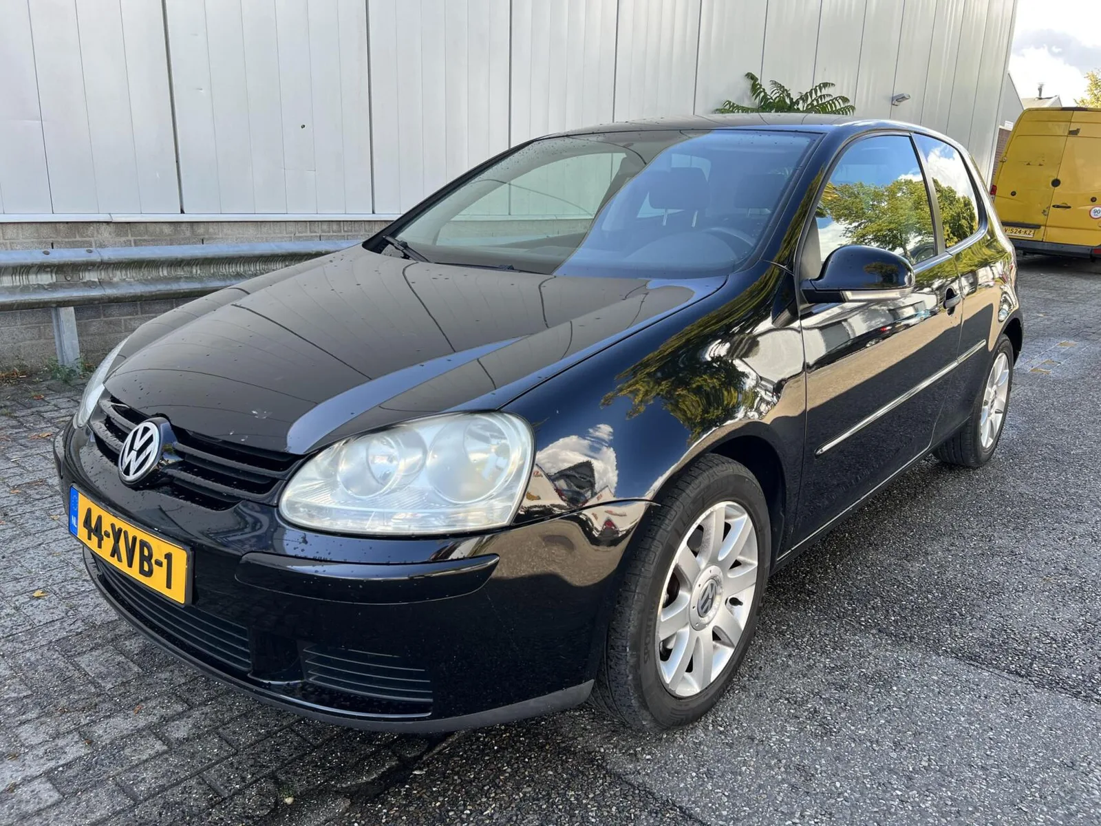 Volkswagen Golf (2004) — foto 1