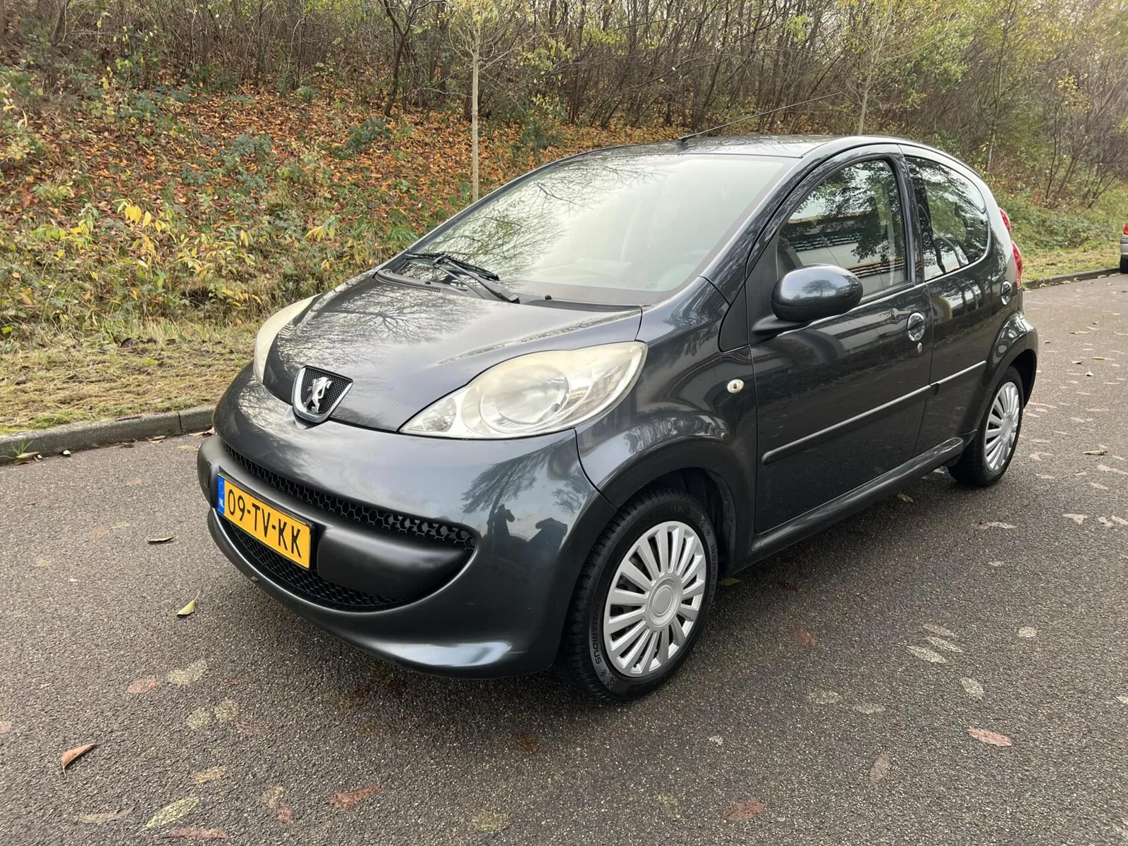 Peugeot 107 (2007) — foto 1