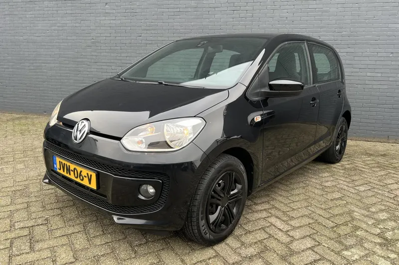 Volkswagen Up! (2015)