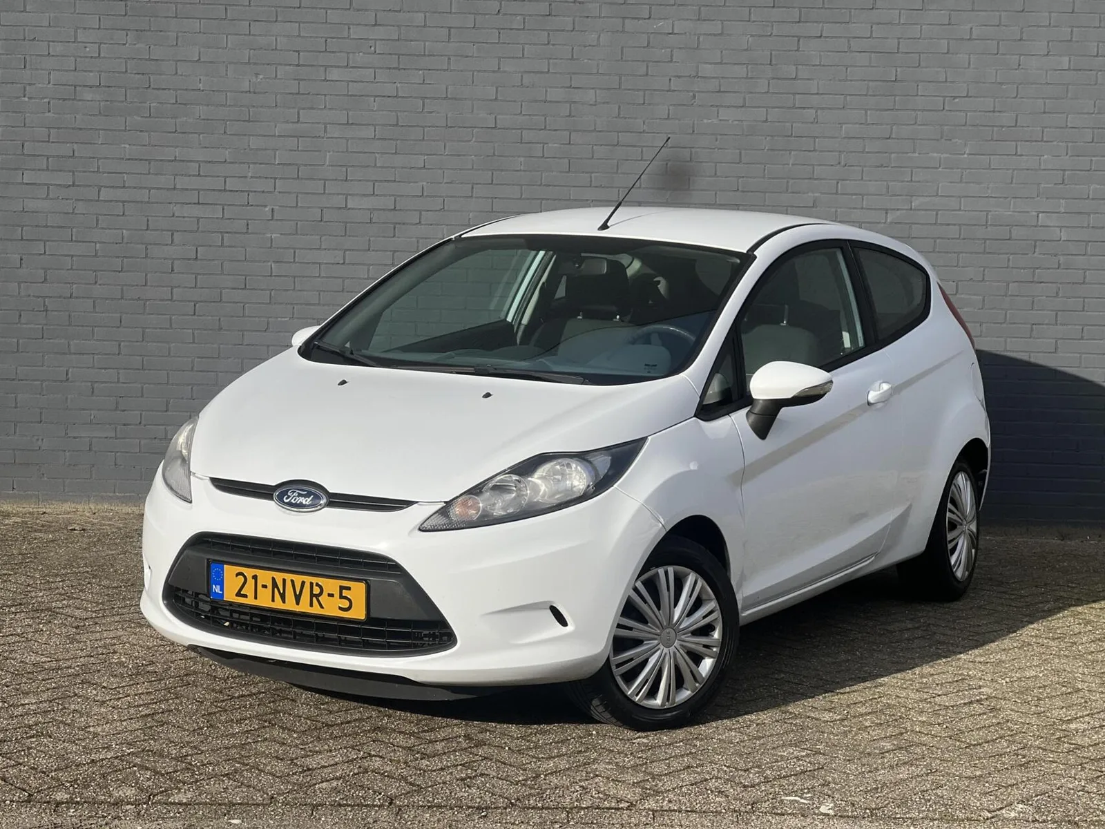 Ford Fiesta (2010) — foto 1