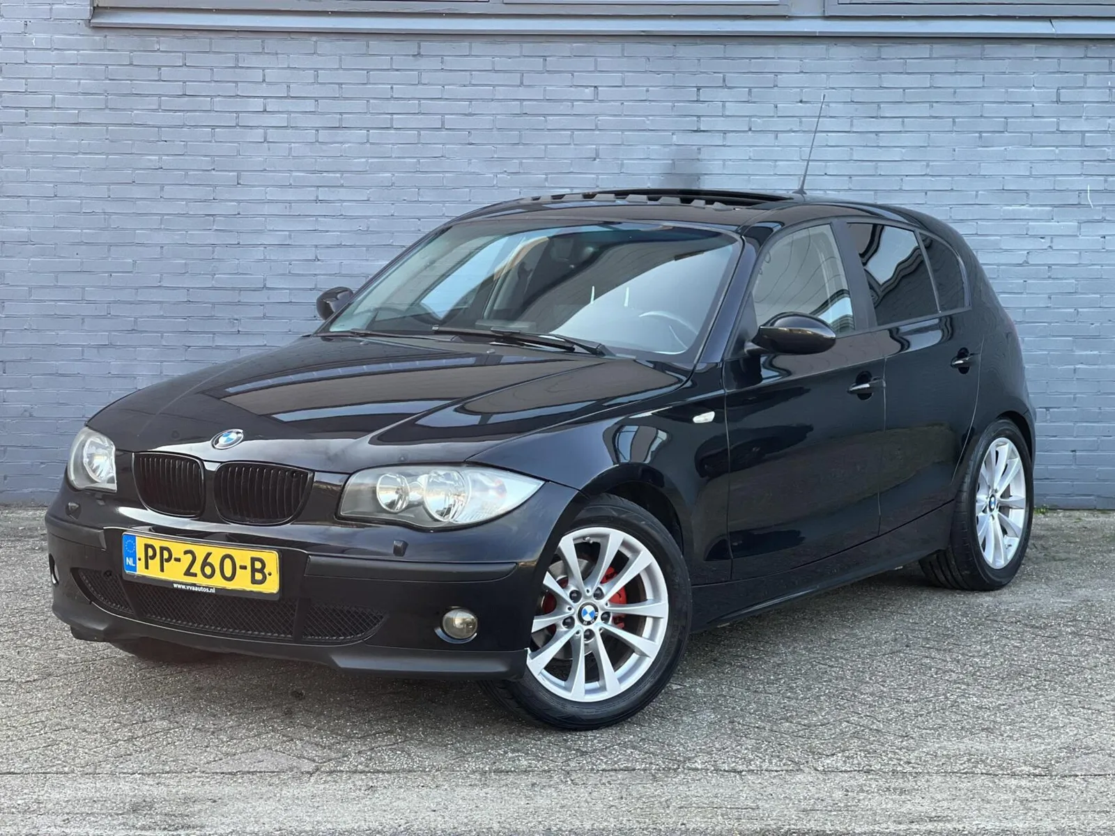 BMW 1-Serie (2006) — foto 1