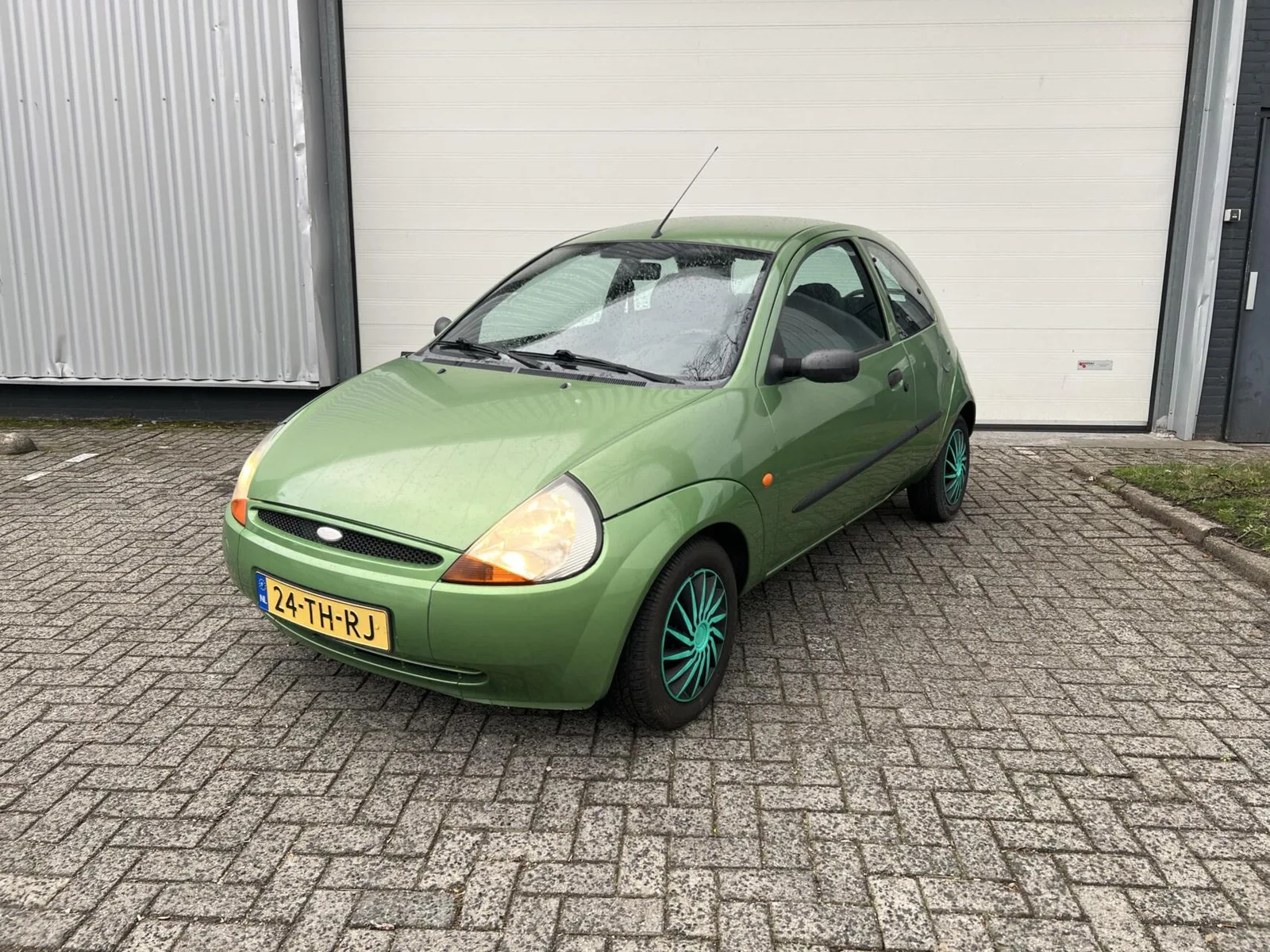 Ford Ka (2006) — foto 1