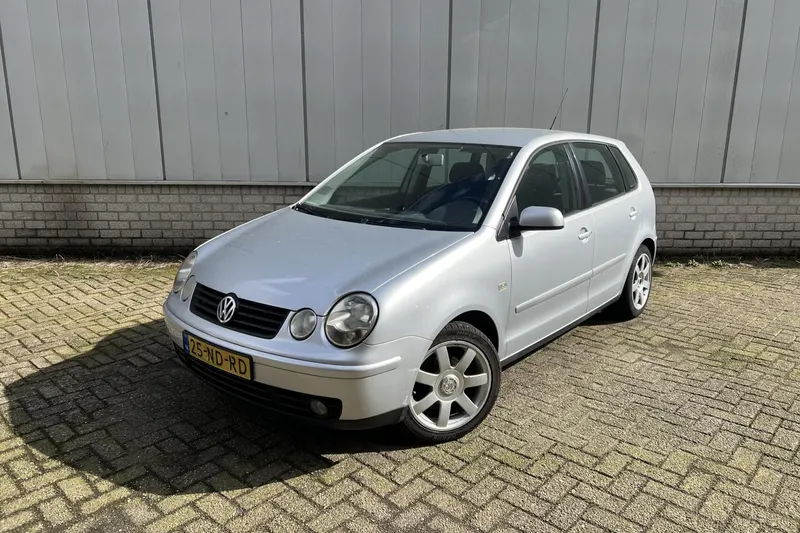 Volkswagen Polo (2003)