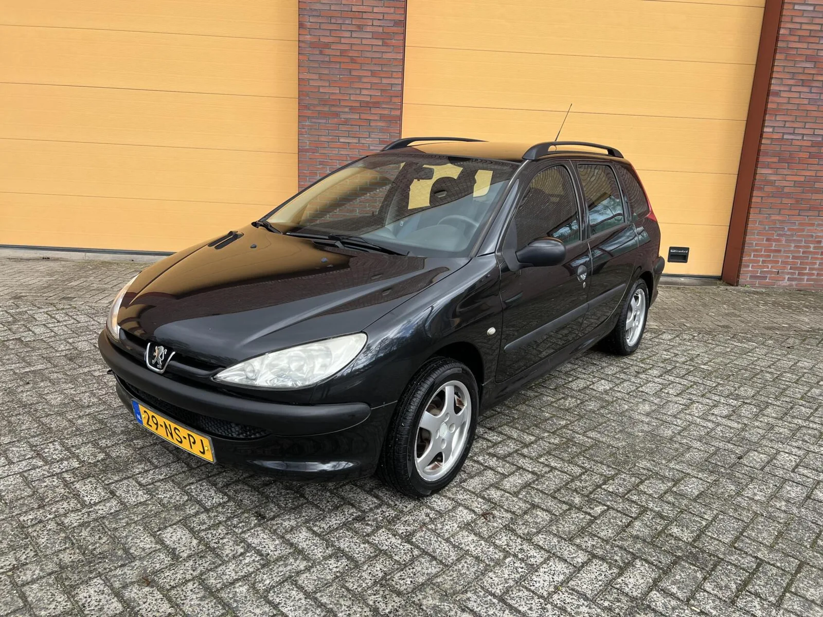 Peugeot 206 (2004) — foto 1