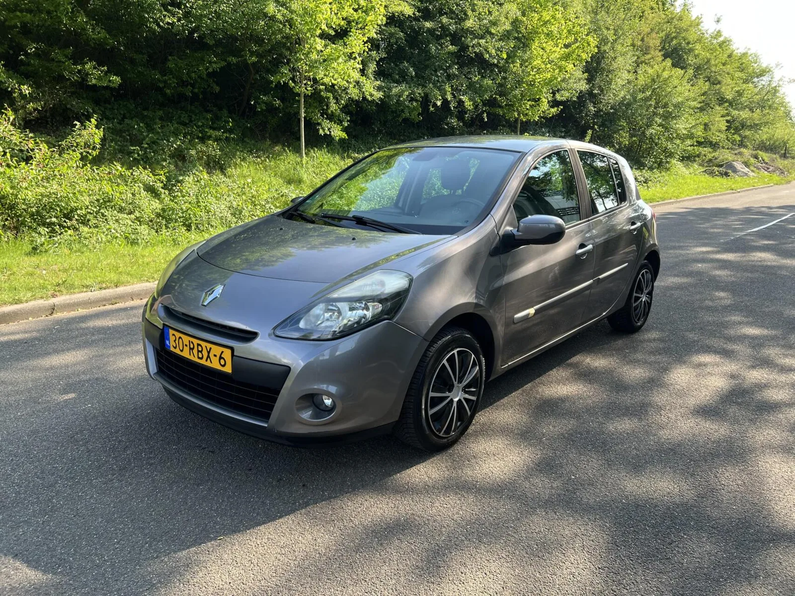 Renault Clio (2011) — foto 1