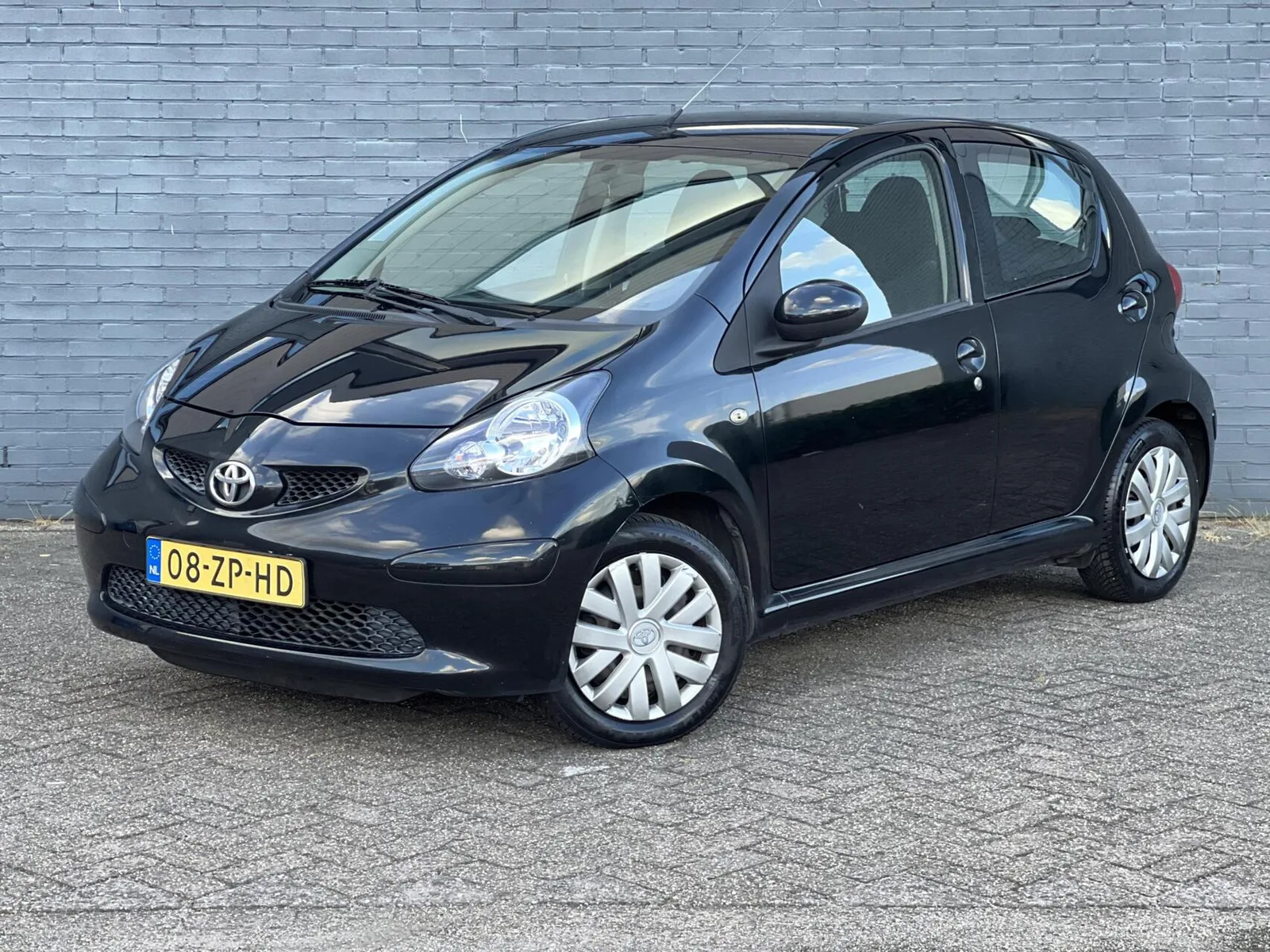Toyota Aygo (2008) — foto 1