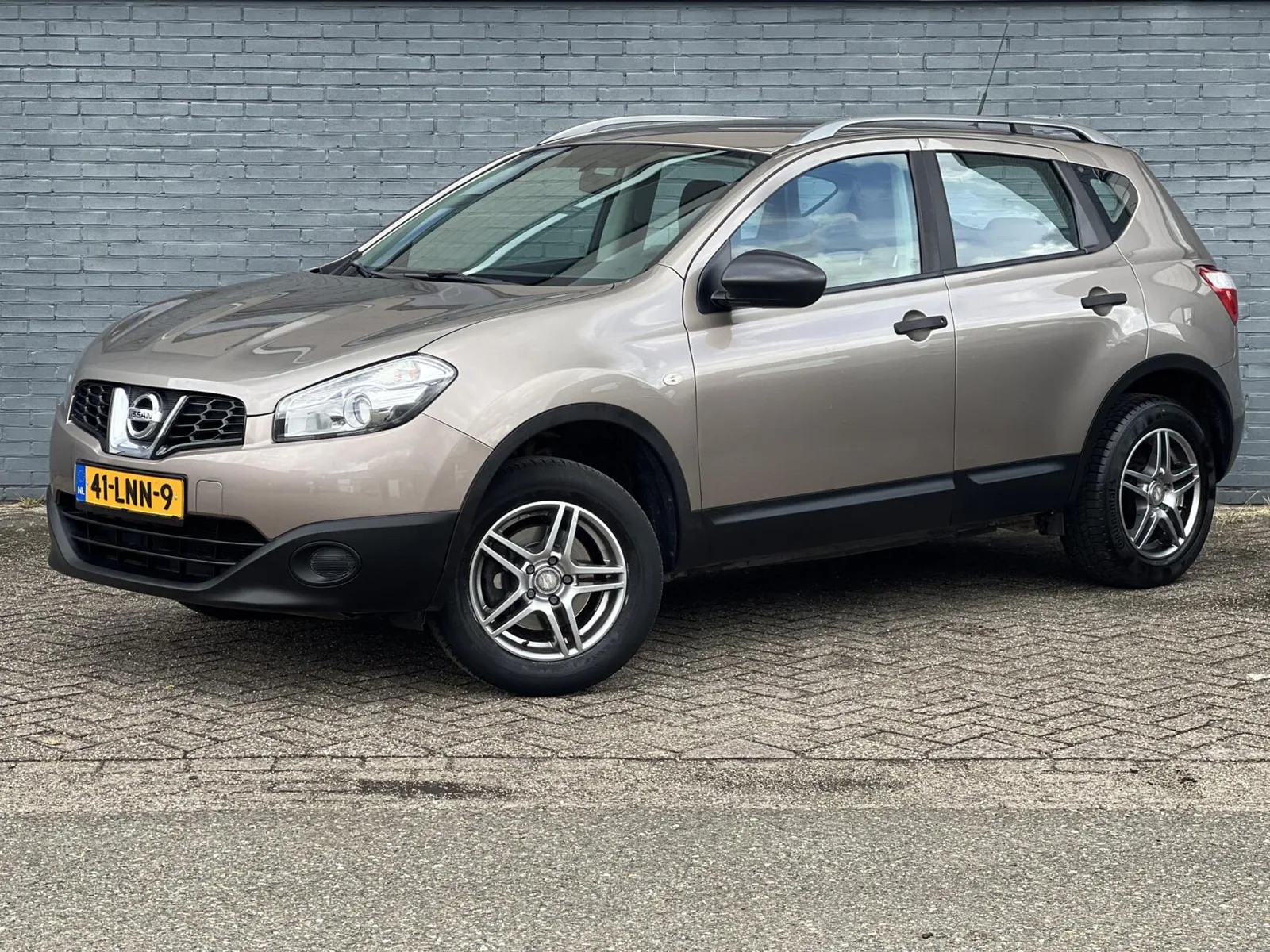 Nissan Qashqai (2010) — foto 1