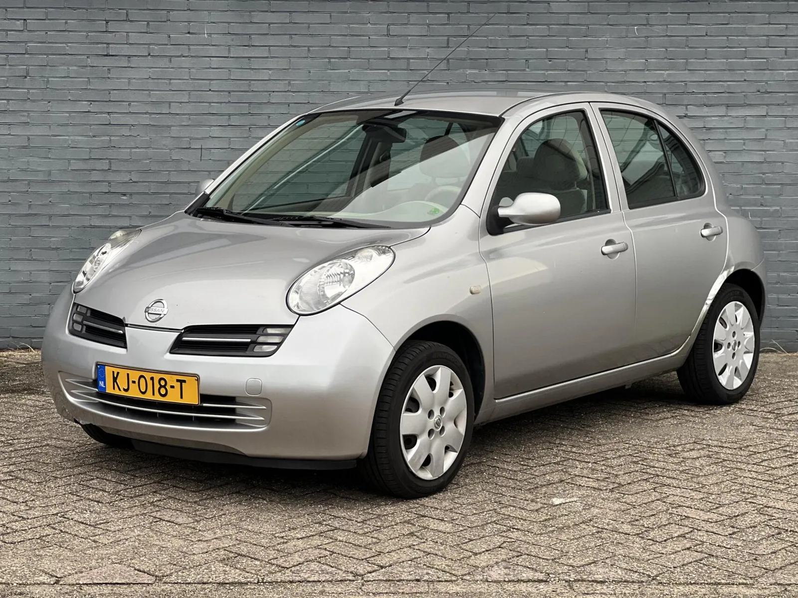 Nissan Micra (2005) — foto 1