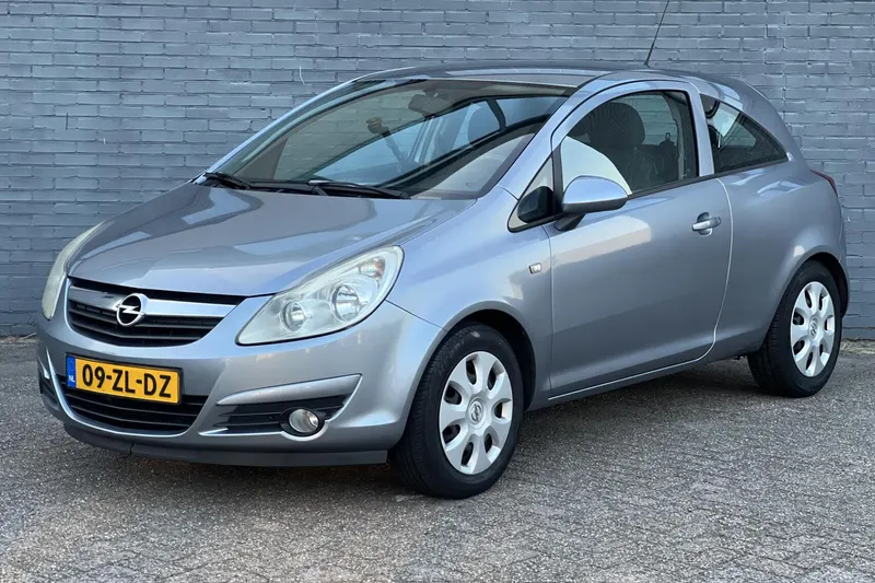 Opel Corsa (2008)