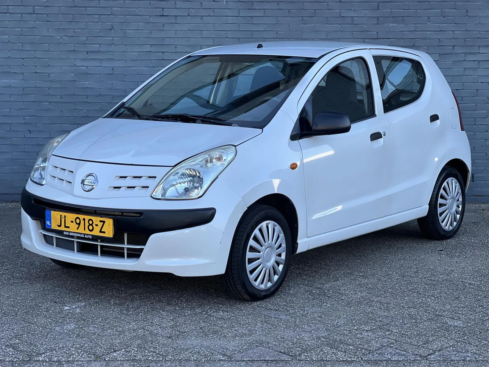 Nissan Pixo (2009) — foto 1