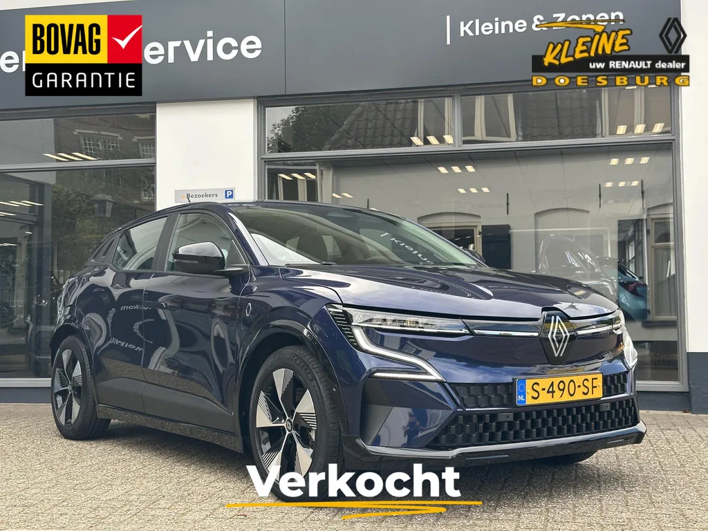 Renault Mégane E-Tech (2023) — foto 1