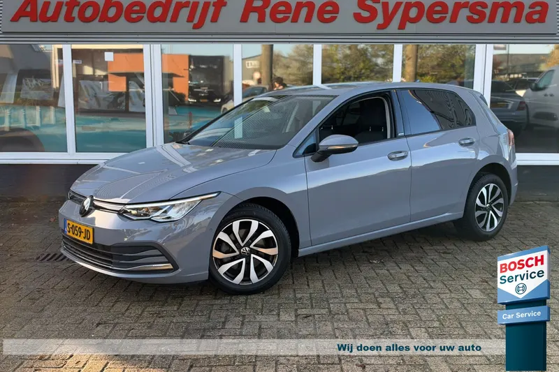 Volkswagen Golf (2022)