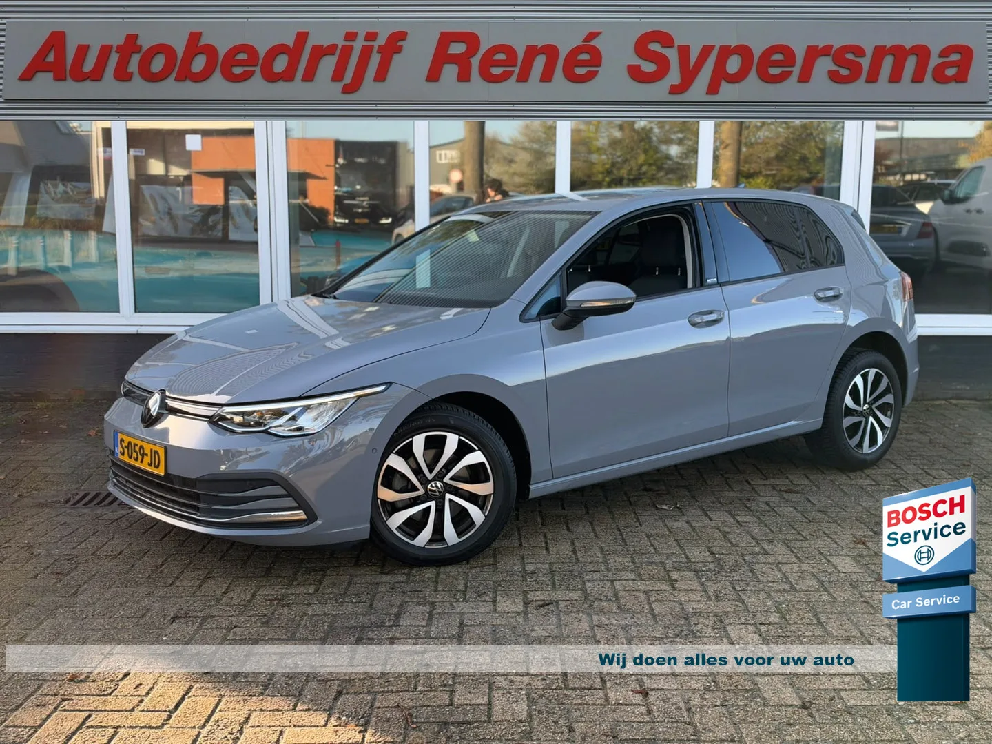 Volkswagen Golf (2022) — foto 1